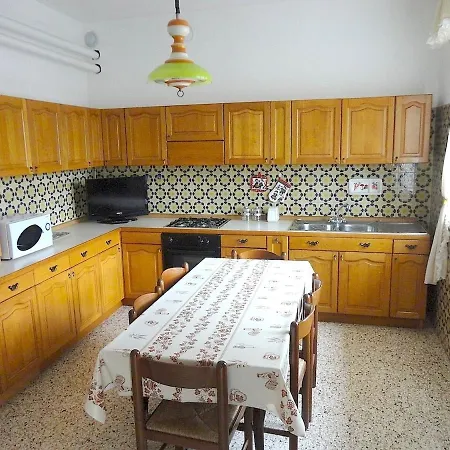 Seaside Retreat, 300 Meters From The Sea Apartment