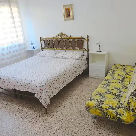 Seaside Retreat, 300 Meters From The Sea Διαμέρισμα