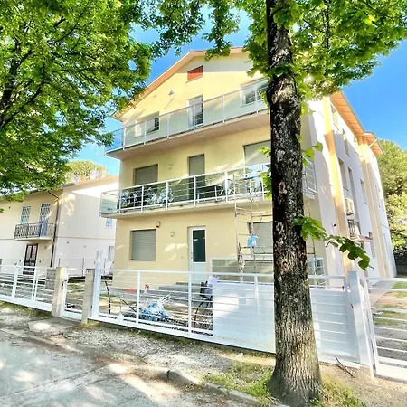 Apartment Seaside Retreat, 300 Meters From The Sea Cervia